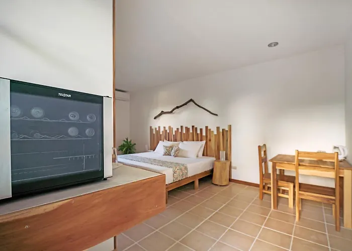 Hotel Drift Away Cr